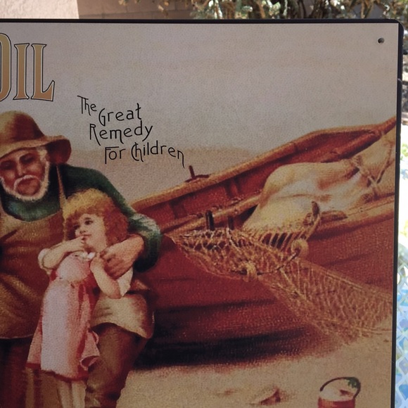 Captain Doyles cod liver oil metal sign wall Decor - Picture 5 of 6